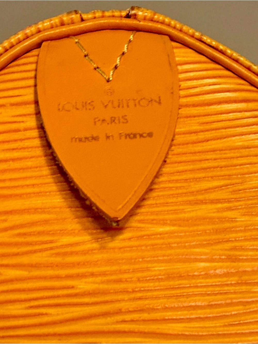 Louis Vuitton Yellow Epi Leather Speedy 25 (with Entrupy COA) - Picture 8 of 16